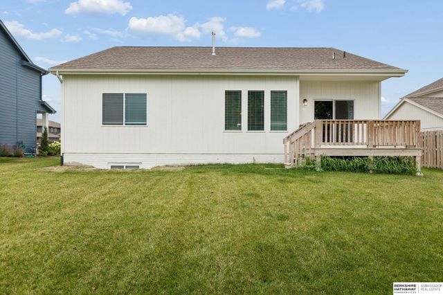 8008 S 200 Street, Gretna, NE 68028