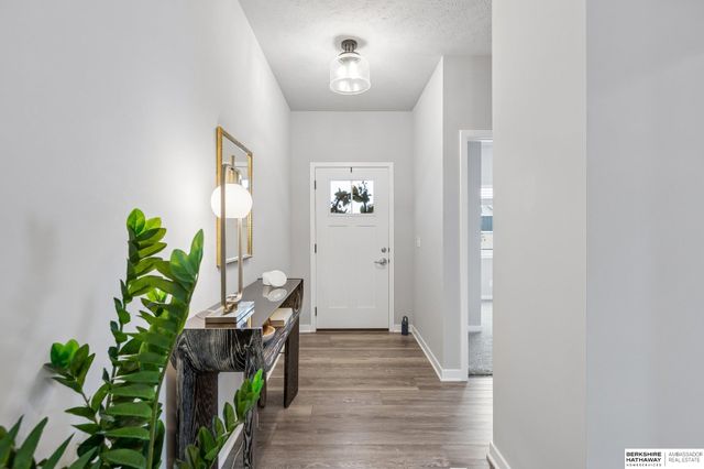 8008 S 200 Street, Gretna, NE 68028