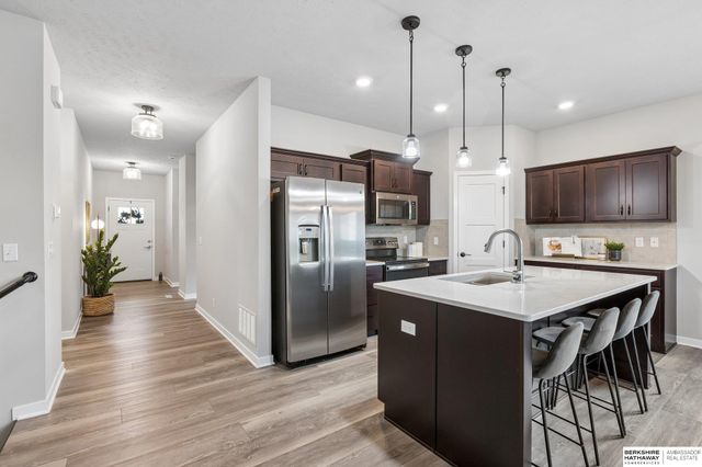8008 S 200 Street, Gretna, NE 68028