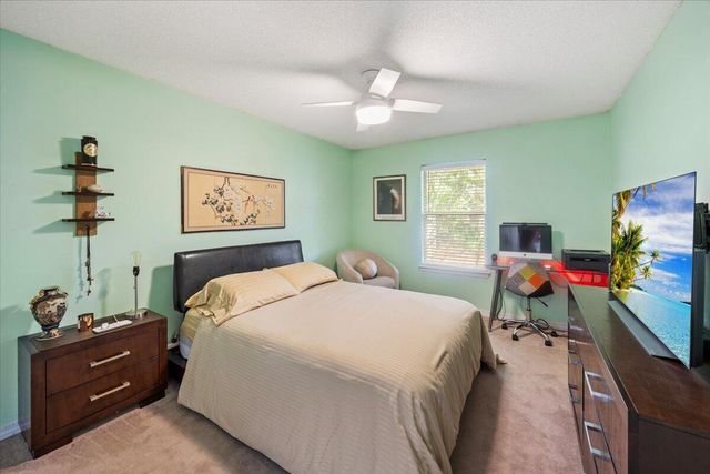 806 Linda Drive, Mary Esther, FL 32569