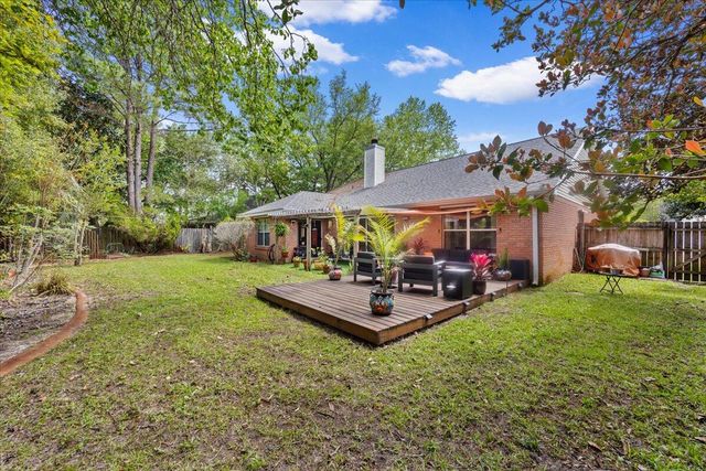 806 Linda Drive, Mary Esther, FL 32569