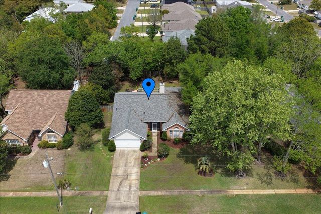 806 Linda Drive, Mary Esther, FL 32569