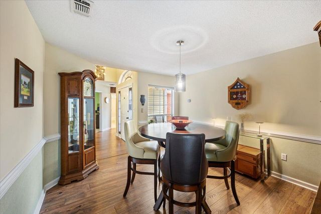806 Linda Drive, Mary Esther, FL 32569