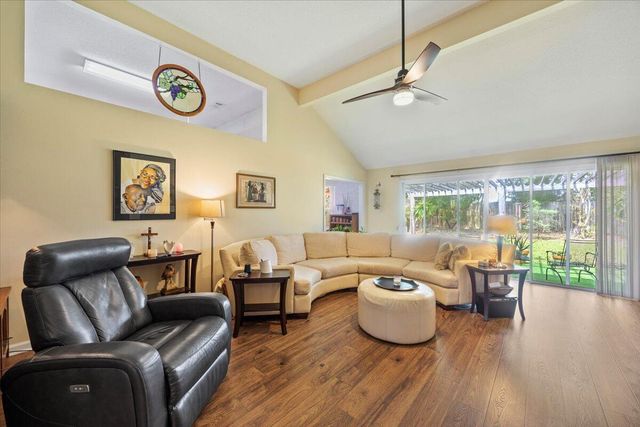 806 Linda Drive, Mary Esther, FL 32569