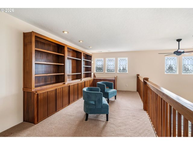 1038 MARINA HEIGHTS Rd, Brookings, OR 97415