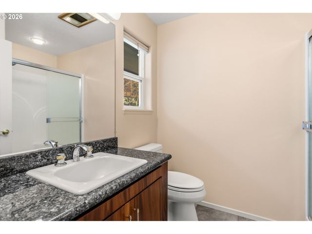 1038 MARINA HEIGHTS Rd, Brookings, OR 97415