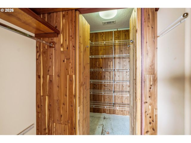 1038 MARINA HEIGHTS Rd, Brookings, OR 97415