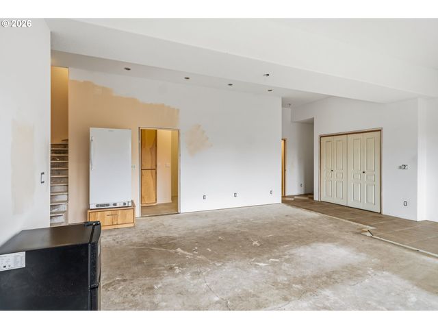 1038 MARINA HEIGHTS Rd, Brookings, OR 97415