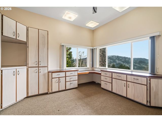 1038 MARINA HEIGHTS Rd, Brookings, OR 97415