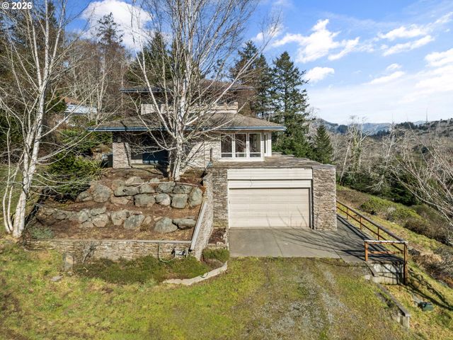 1038 MARINA HEIGHTS Rd, Brookings, OR 97415