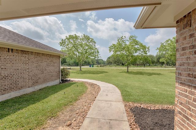 6105 Del Bello Boulevard, Manvel, TX 77578