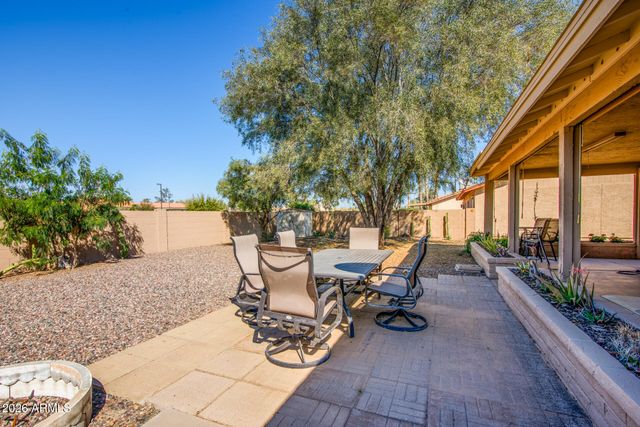 25246 S PINEWOOD Drive, Sun Lakes, AZ 85248