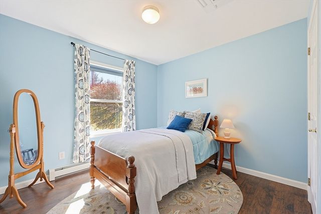 17 Keryn Ct, Northbridge, MA 01588