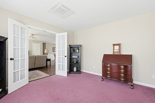 17 Keryn Ct, Northbridge, MA 01588