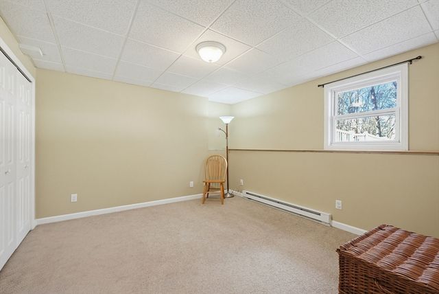 17 Keryn Ct, Northbridge, MA 01588