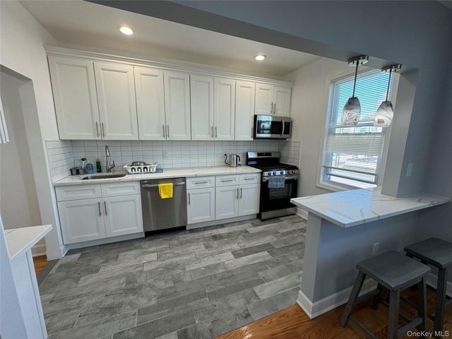 71-27 69th Street, Ridgewood, NY 11385