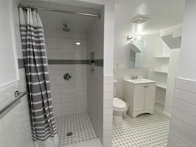 71-27 69th Street, Ridgewood, NY 11385