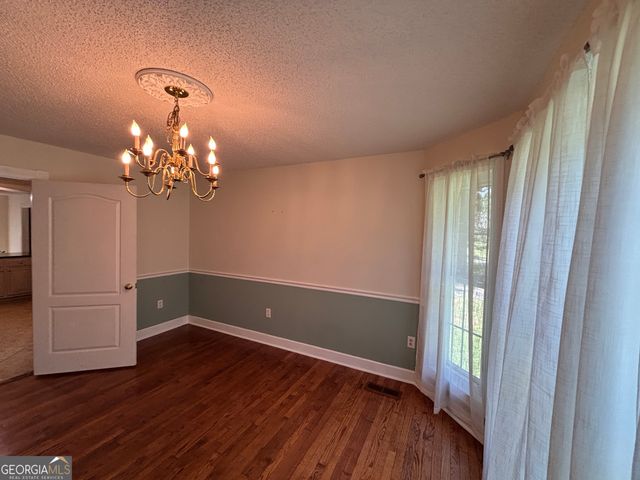 119 Moll Drive, Cochran, GA 31014