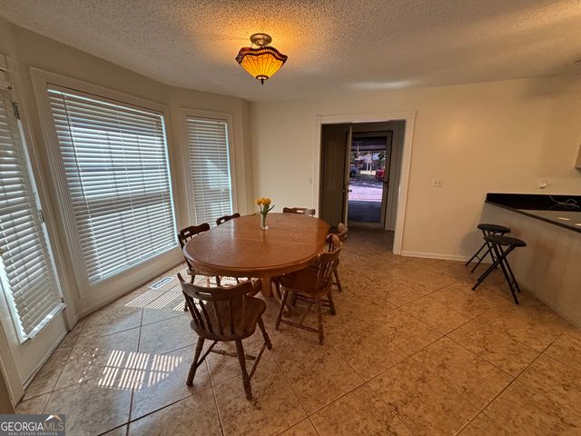 119 Moll Drive, Cochran, GA 31014