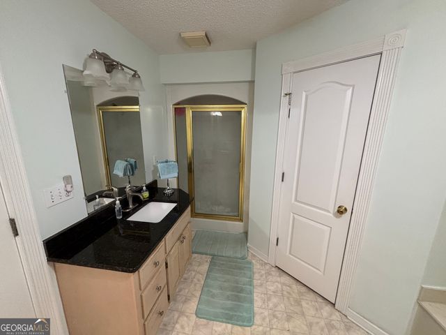 119 Moll Drive, Cochran, GA 31014