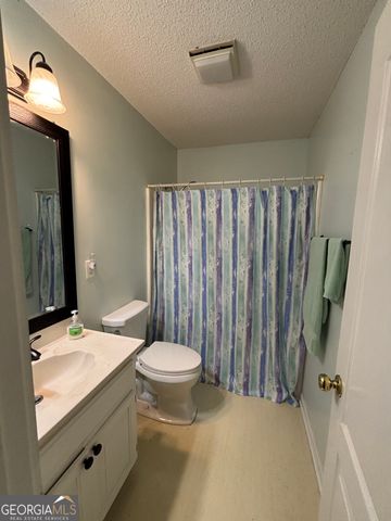 119 Moll Drive, Cochran, GA 31014