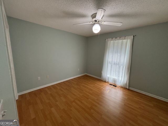 119 Moll Drive, Cochran, GA 31014