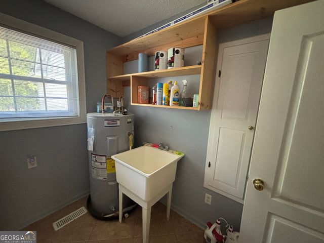 119 Moll Drive, Cochran, GA 31014