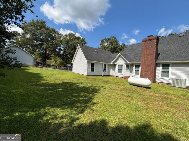 119 Moll Drive, Cochran, GA 31014