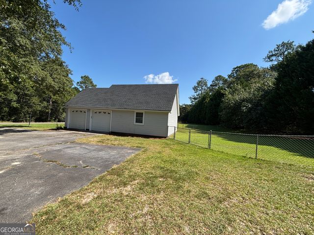 119 Moll Drive, Cochran, GA 31014