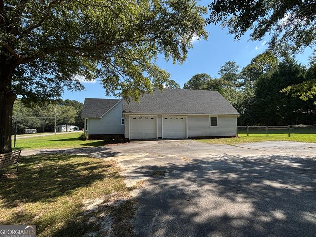 119 Moll Drive, Cochran, GA 31014