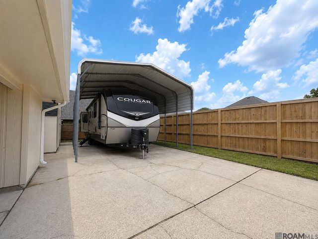 5029 Herridge Dr, Baton Rouge, LA 70817