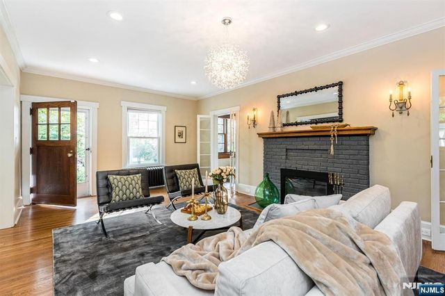 118 Essex Avenue, Glen Ridge, NJ 07028