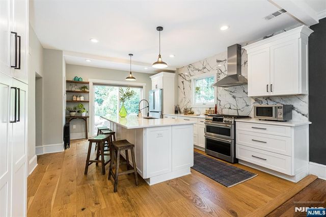 118 Essex Avenue, Glen Ridge, NJ 07028