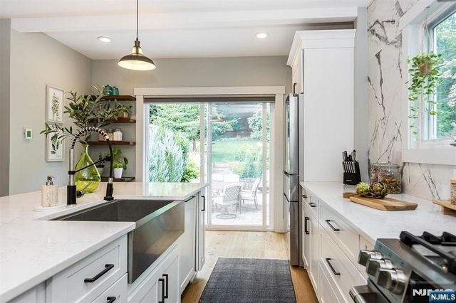 118 Essex Avenue, Glen Ridge, NJ 07028