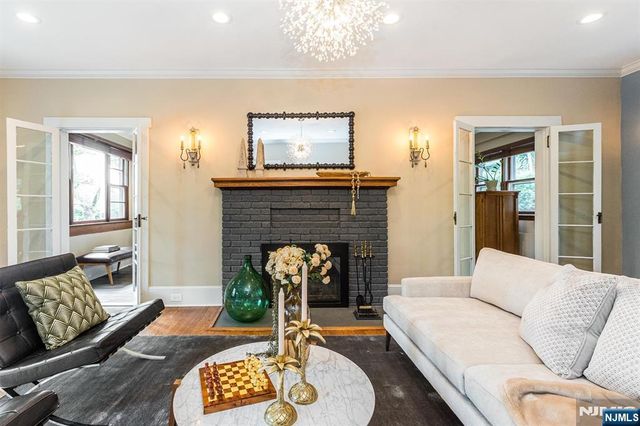 118 Essex Avenue, Glen Ridge, NJ 07028