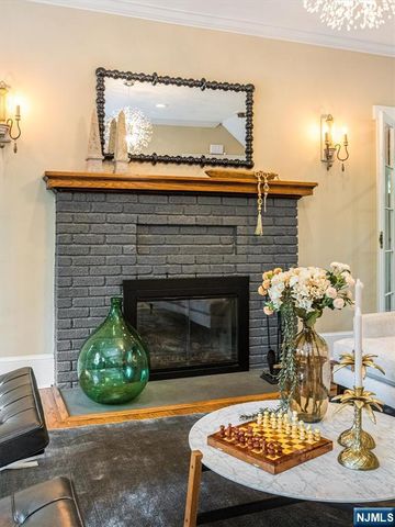 118 Essex Avenue, Glen Ridge, NJ 07028