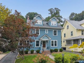 118 Essex Avenue, Glen Ridge, NJ 07028