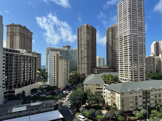 425 Ena Road 1201B, Honolulu, HI 96815