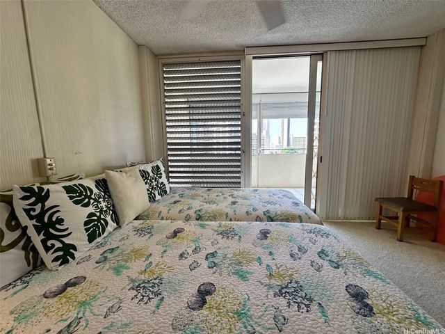 425 Ena Road 1201B, Honolulu, HI 96815