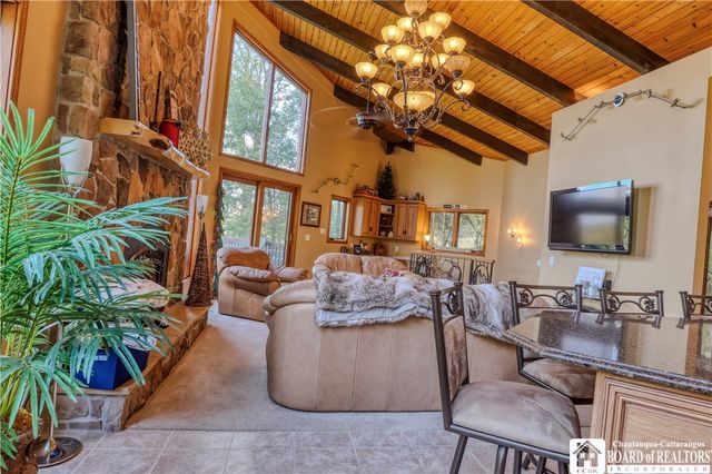 15 Easy Street, Ellicottville, NY 14731