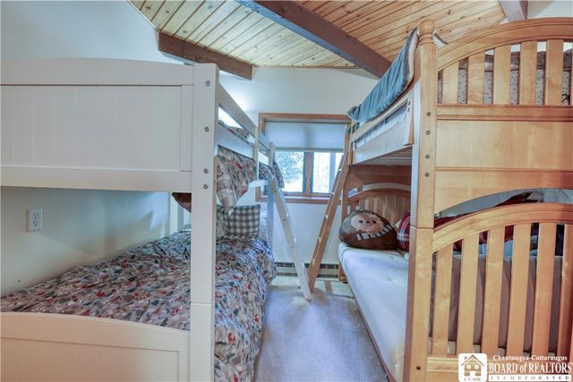 15 Easy Street, Ellicottville, NY 14731