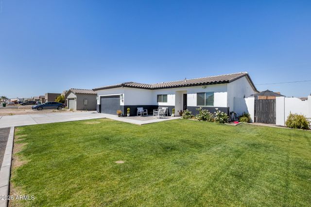 5722 E Red Bird Lane, San Tan Valley, AZ 85140