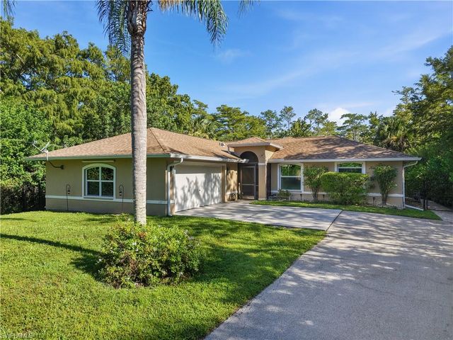 135 45th AVE NE, Naples, FL 34120