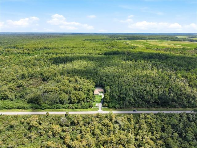 135 45th AVE NE, Naples, FL 34120