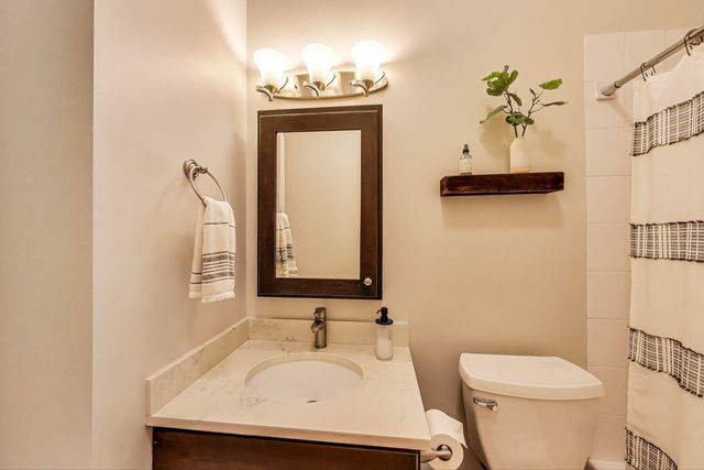 1521 N Paulina Street 1F, Chicago, IL 60622