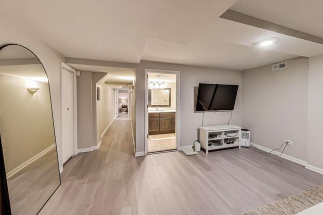 1521 N Paulina Street 1F, Chicago, IL 60622