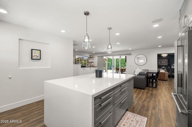 7433 E CAMBRIDGE Avenue, Scottsdale, AZ 85257