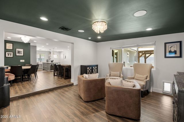 7433 E CAMBRIDGE Avenue, Scottsdale, AZ 85257
