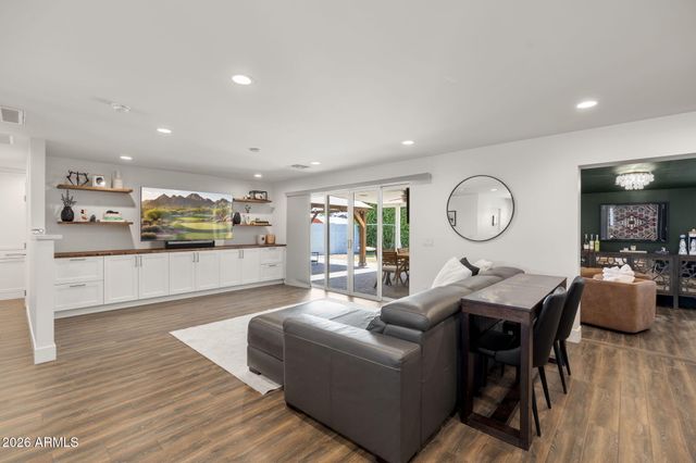 7433 E CAMBRIDGE Avenue, Scottsdale, AZ 85257
