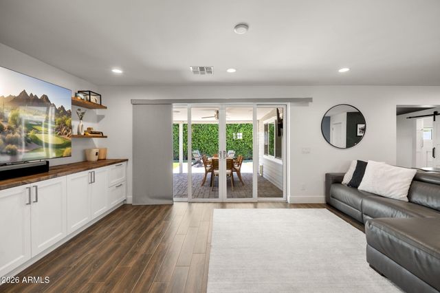 7433 E CAMBRIDGE Avenue, Scottsdale, AZ 85257